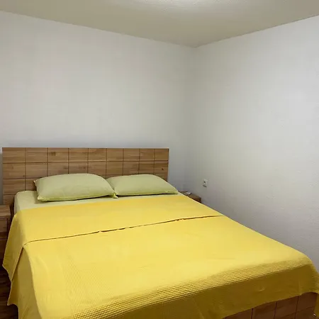 Jb アパート Živinice